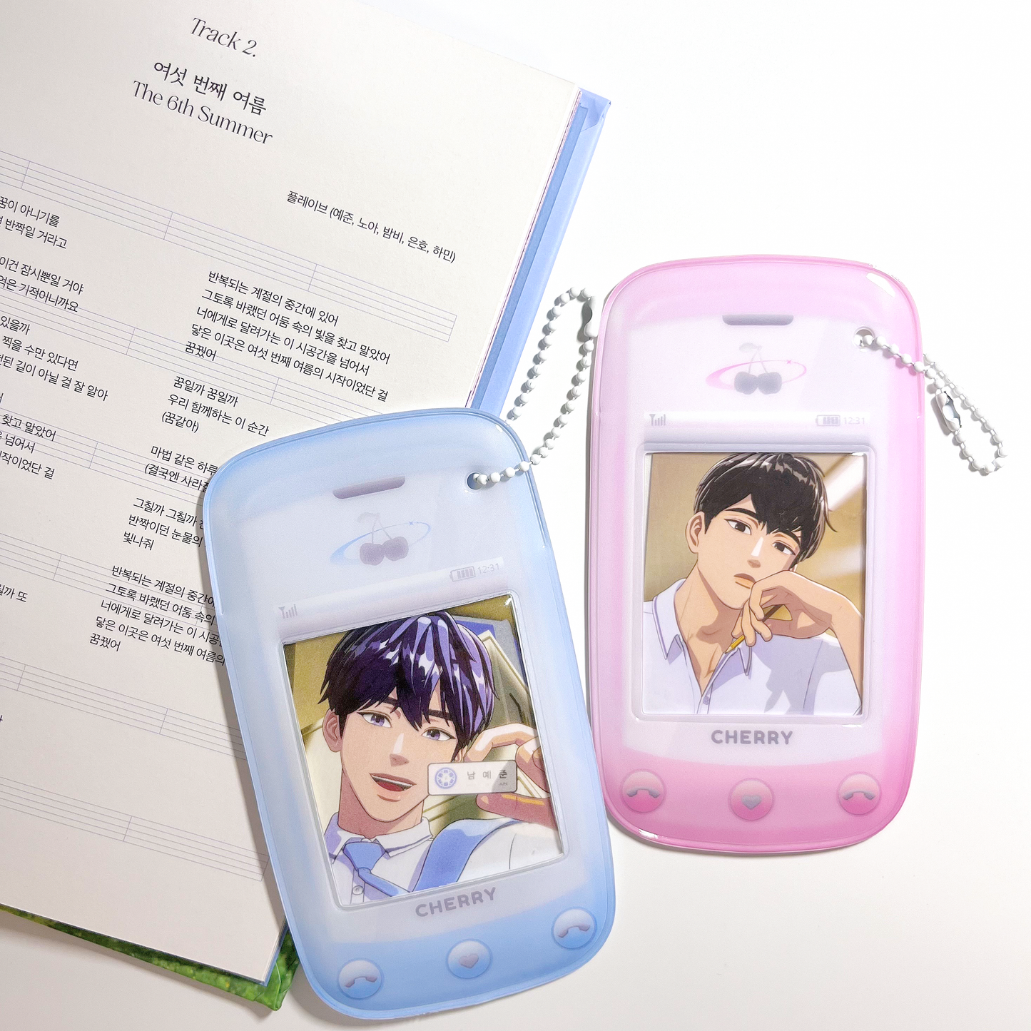 [Cherry and Night] Retro Phone Photocard Holder (2 colors)