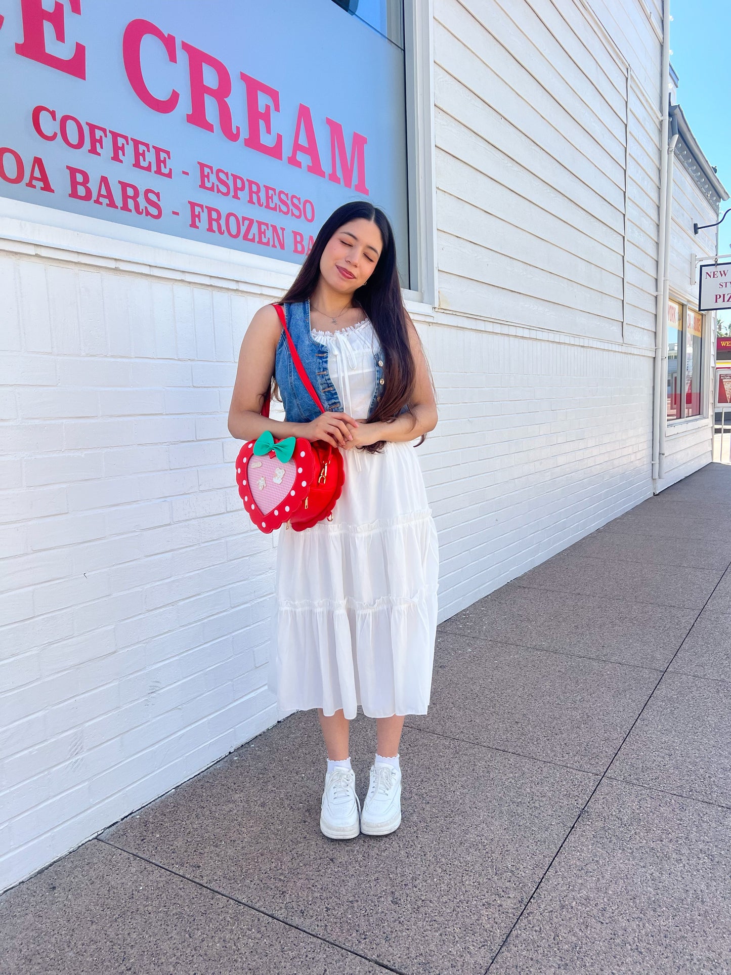 Strawberry Heart Ita Bag (Big)